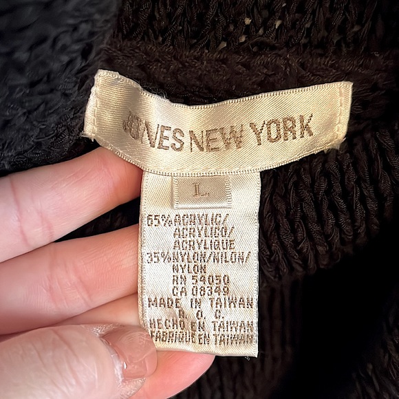 JONES NEW YORK Knit Sleeveless Turtleneck Vest // Size L - Picture 4 of 4